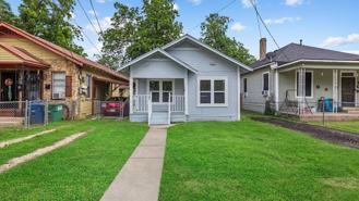 350 Barrett Pl - Photo 1 of 1