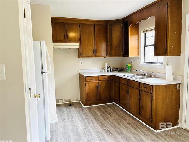 20949 Lawrence Rd #3 - Photo 3 of 5