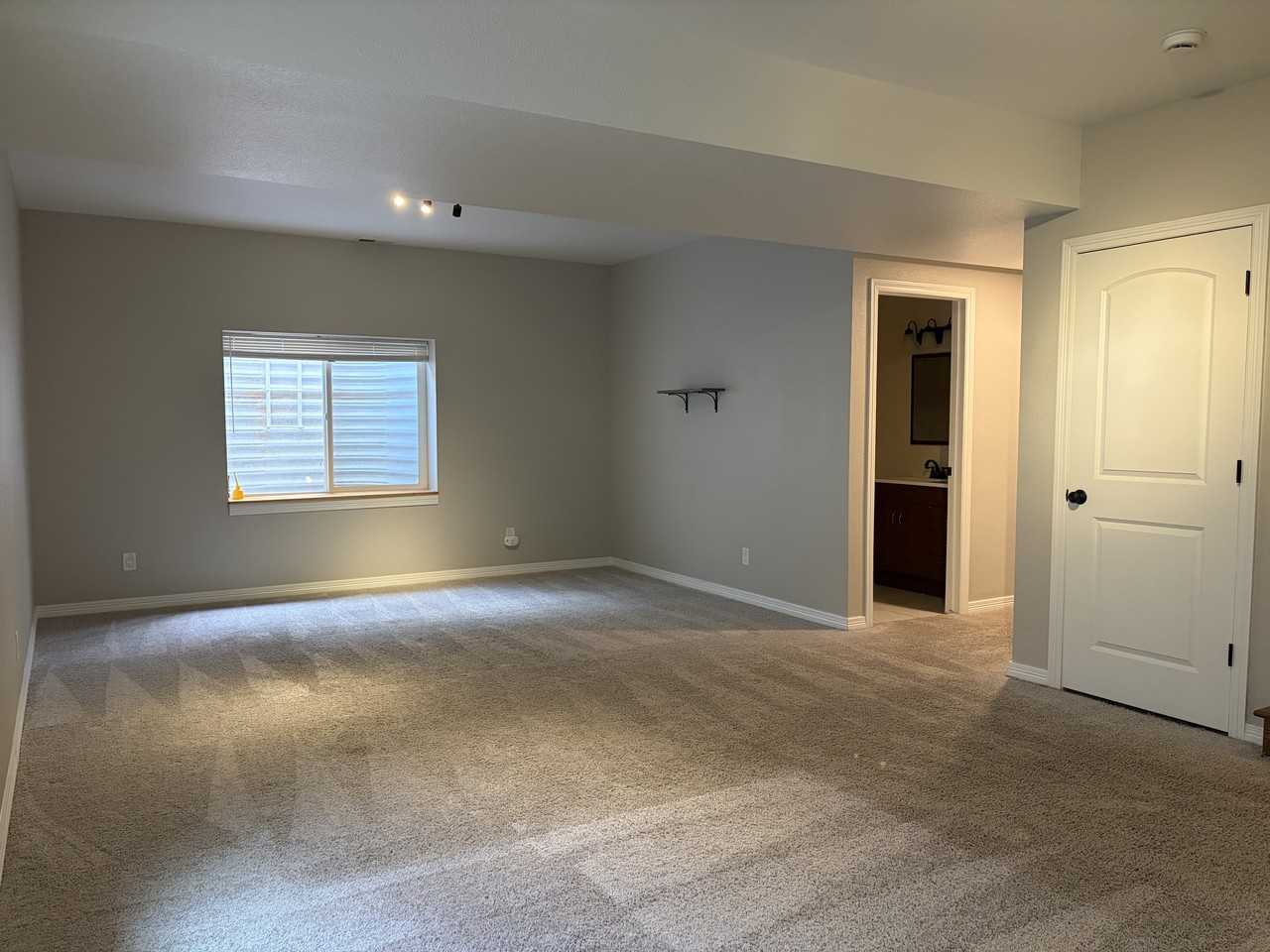 4221 Chippewa Dr #1 - Photo 3 of 13