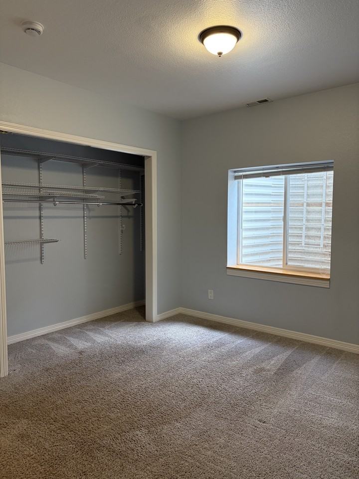 4221 Chippewa Dr #1 - Photo 6 of 13