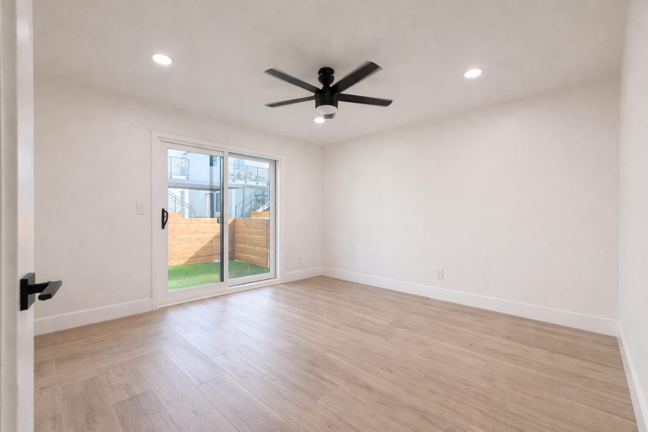 1609-1611 Burton Street - Photo 7 of 14