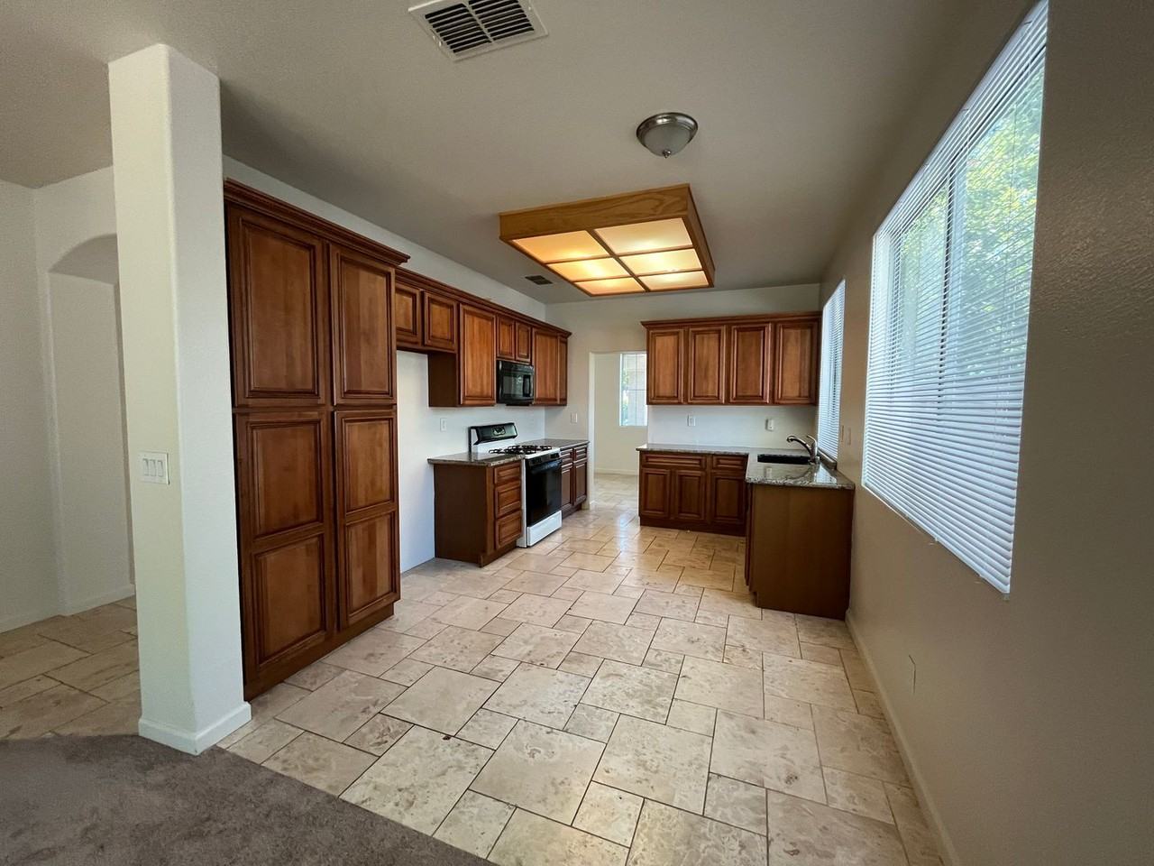 2821 Babson Dr - Photo 5 of 23