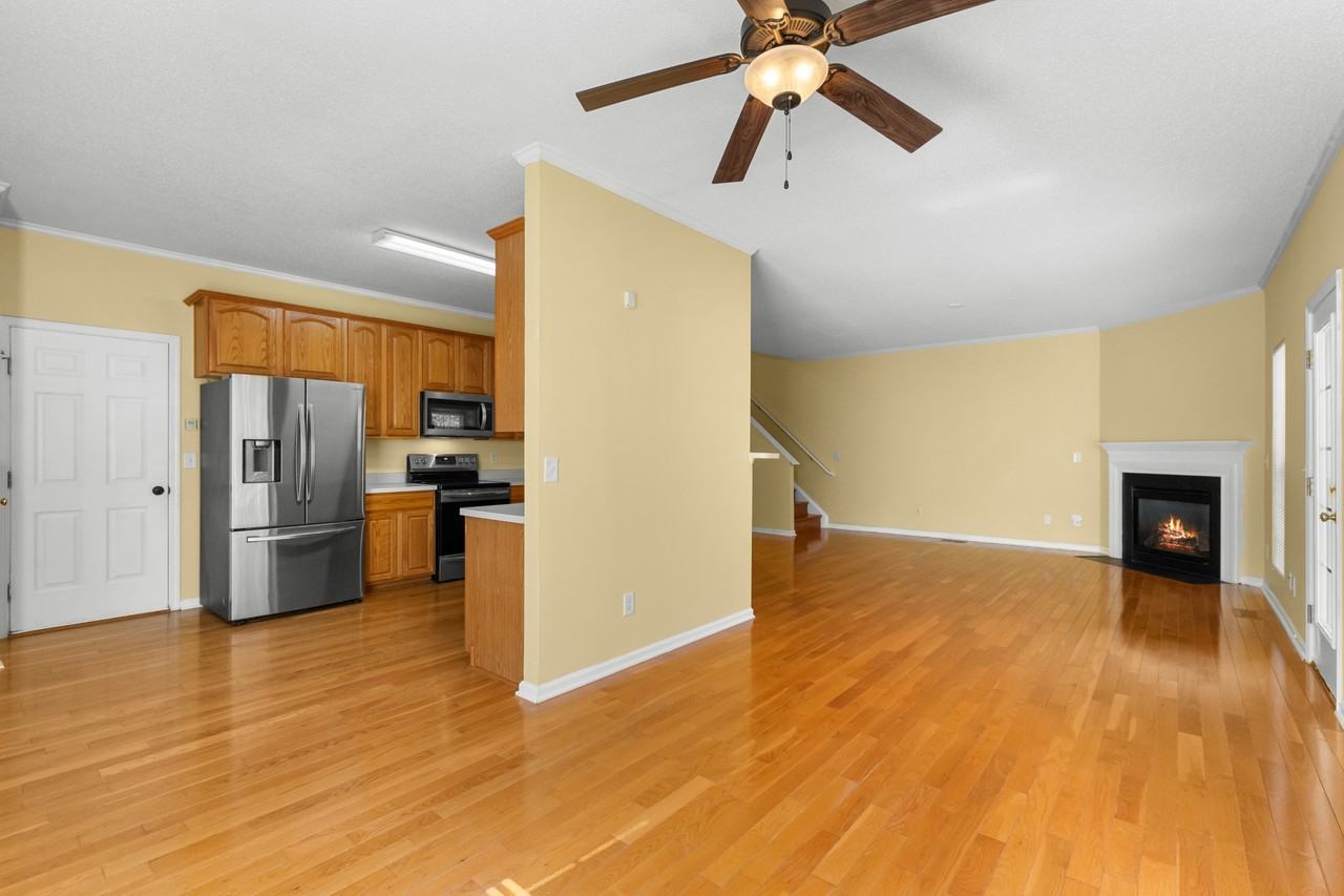 100 Henson Pl #1 - Photo 4 of 23
