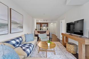 295 Adelaide St W #407 - Photo 1 of 1