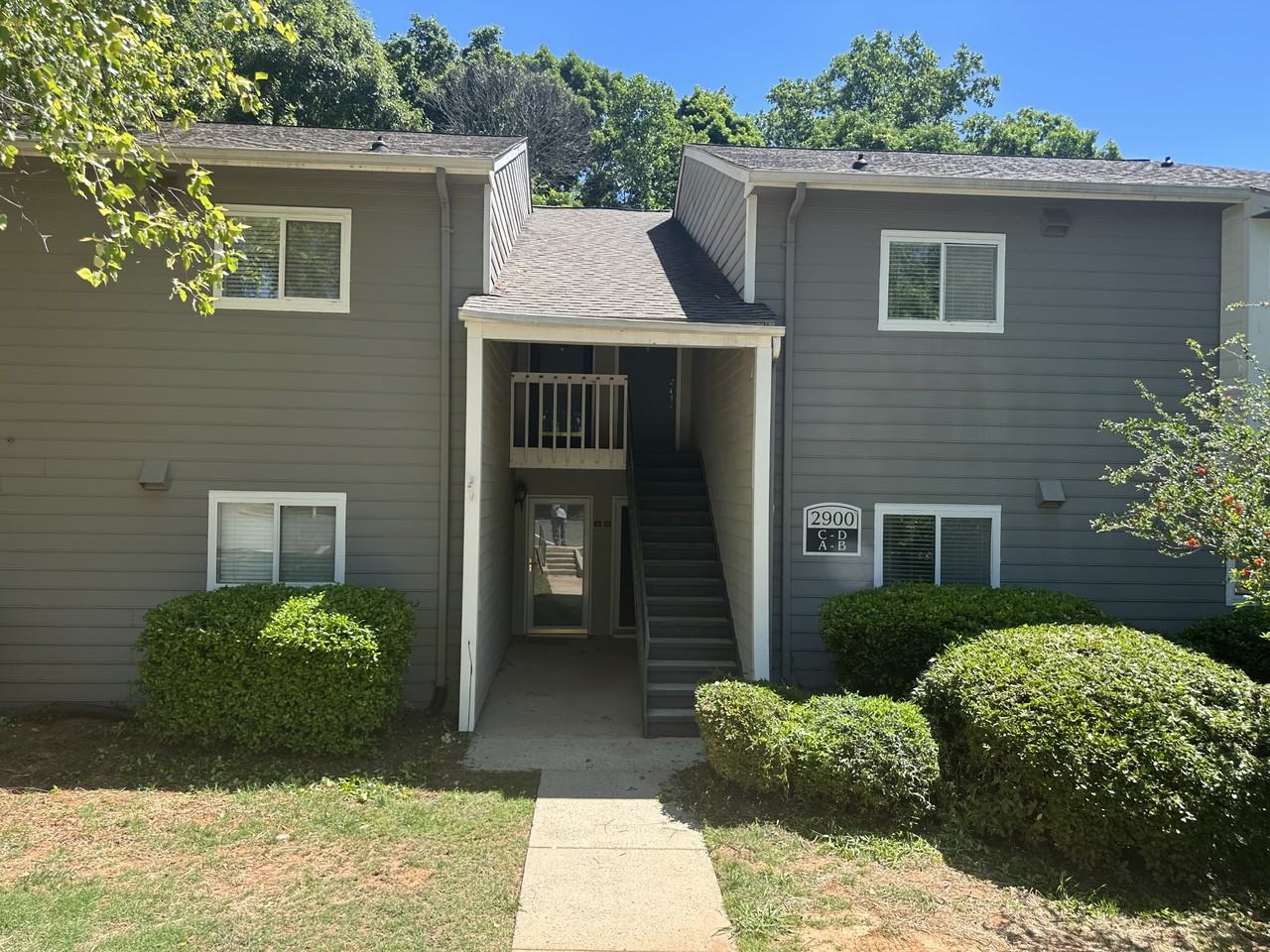 2900 Heathstead Pl #B - Photo 2 of 14