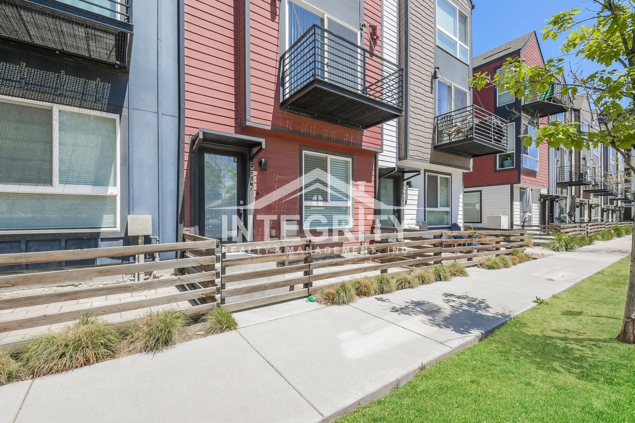 5557 W 10th Ave - Photo 2 of 38