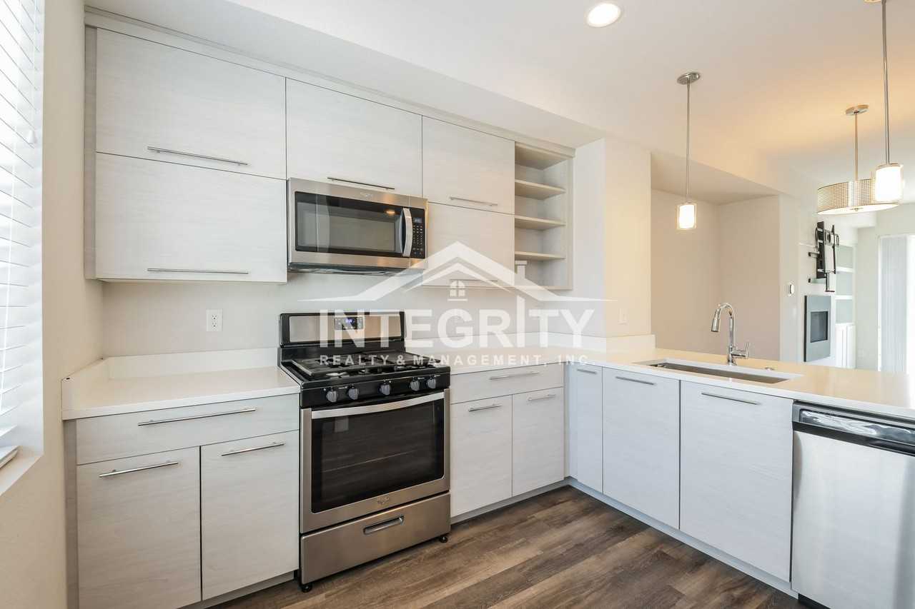 5557 W 10th Ave - Photo 3 of 38