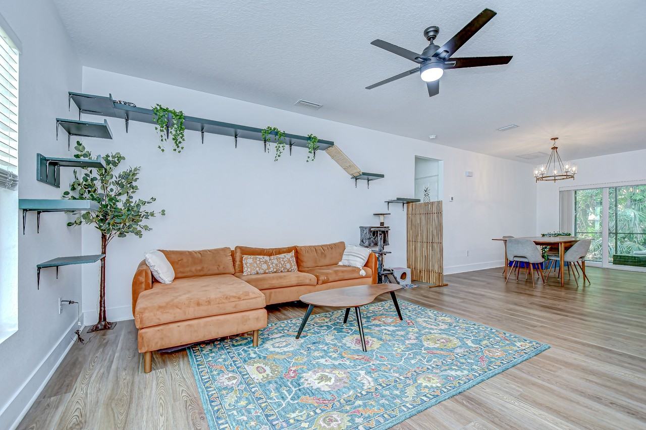 1051 44th St S #1 - Photo 4 of 29