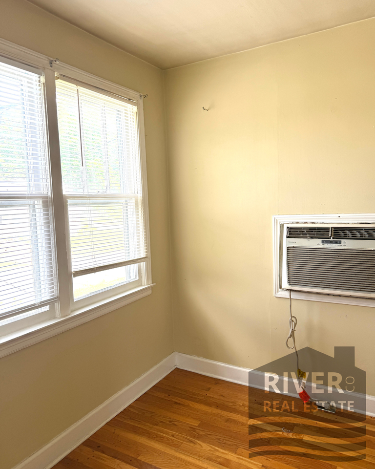 405 N East St #1 - Photo 5 of 7