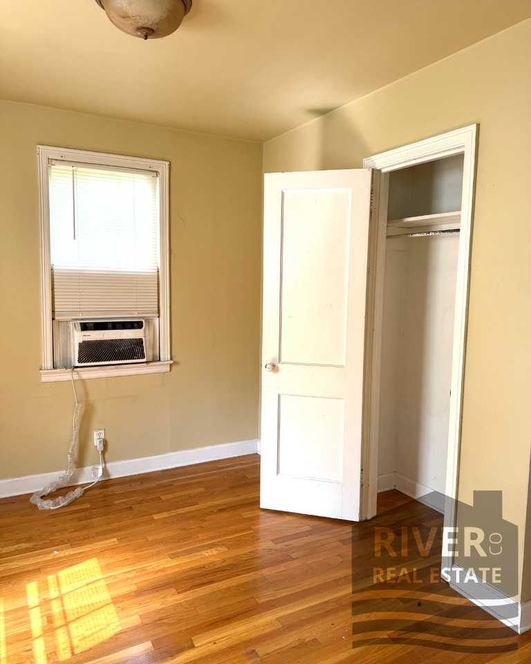 405 N East St #1 - Photo 6 of 7