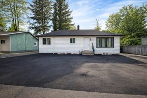 featured image of 2329 Mouldstade Rd Lowr #LOWER