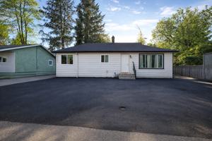 featured image of 2329 Mouldstade Rd #WHOLE