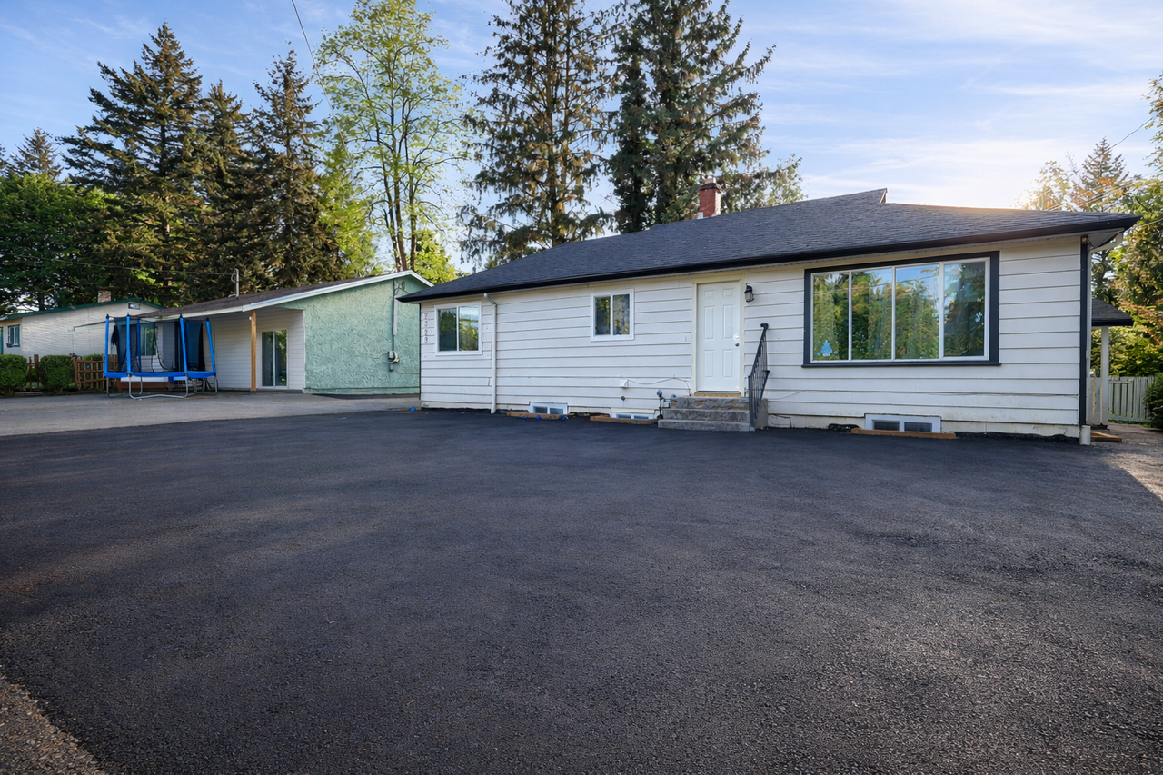2329 Mouldstade Rd - Photo 2 of 24