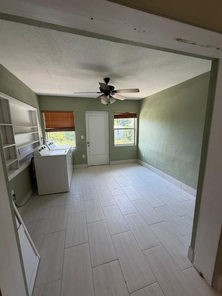 5306A Satel Dr #1 - Photo 4 of 16