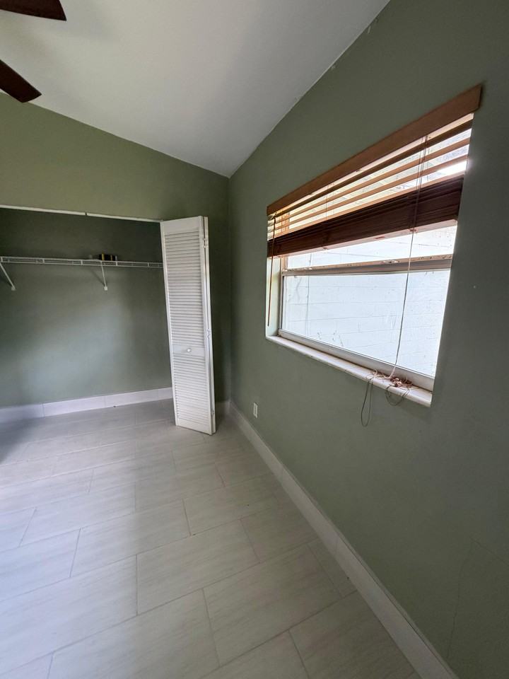 5306A Satel Dr #1 - Photo 7 of 16