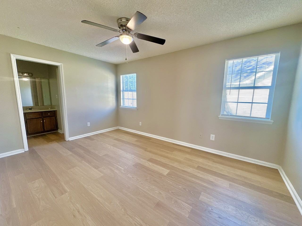 5 Kensington Cir #1 - Photo 5 of 20