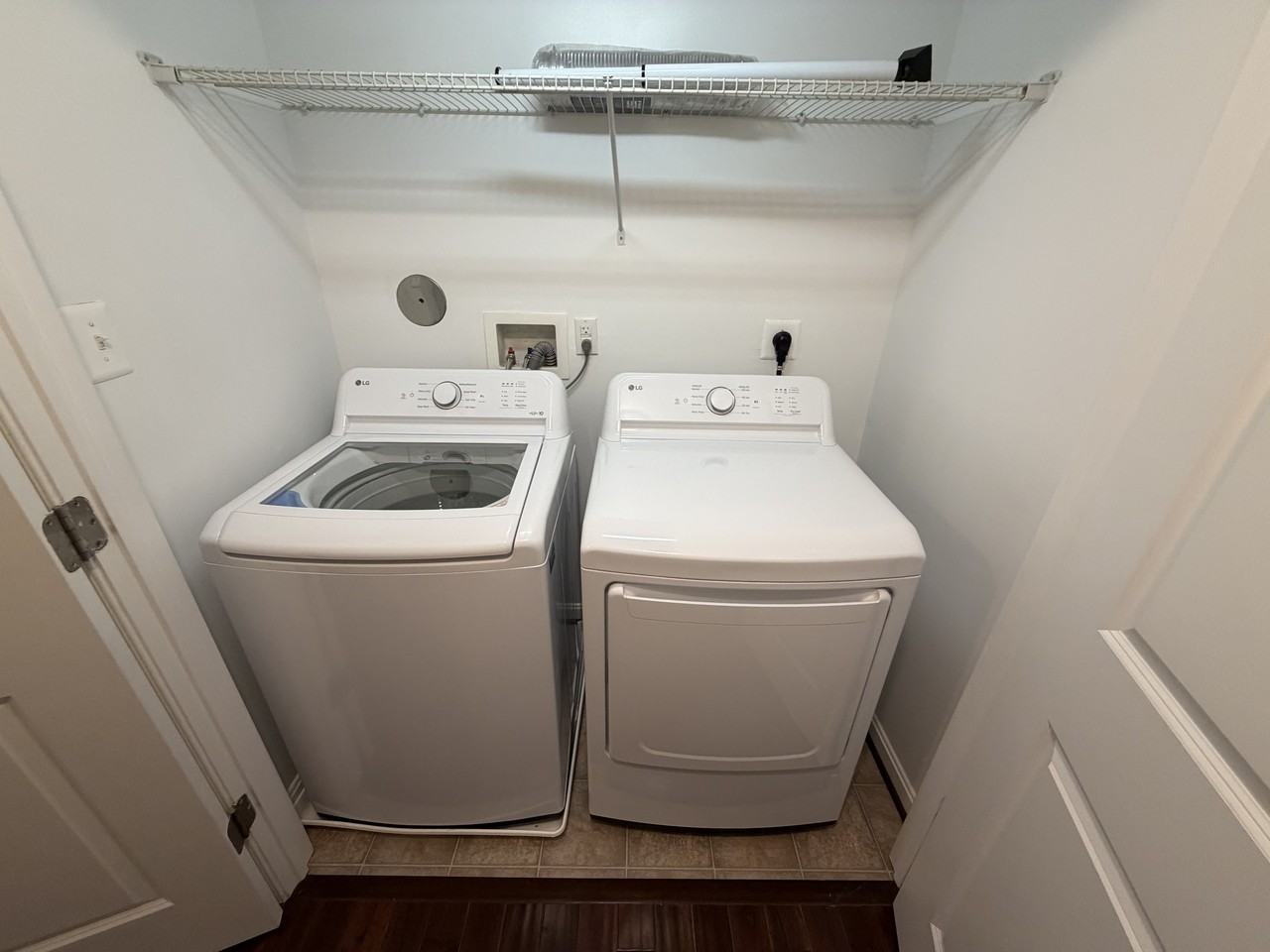 6517 Newton Dr #1 - Photo 3 of 21