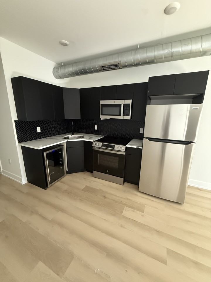 4452 Griscom St #5 - Photo 4 of 10