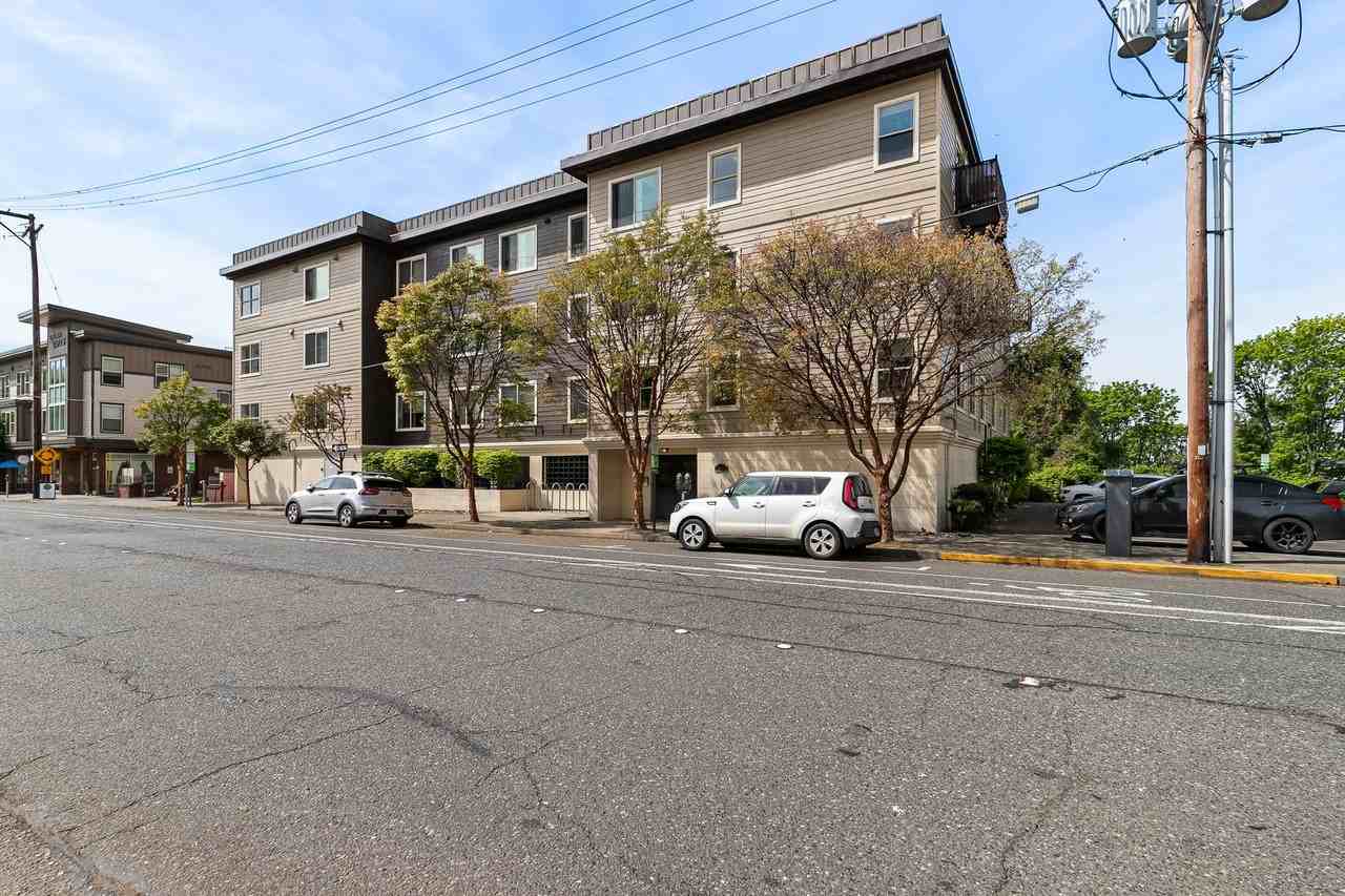 Bella Mar Apartments - Photo 5 of 25