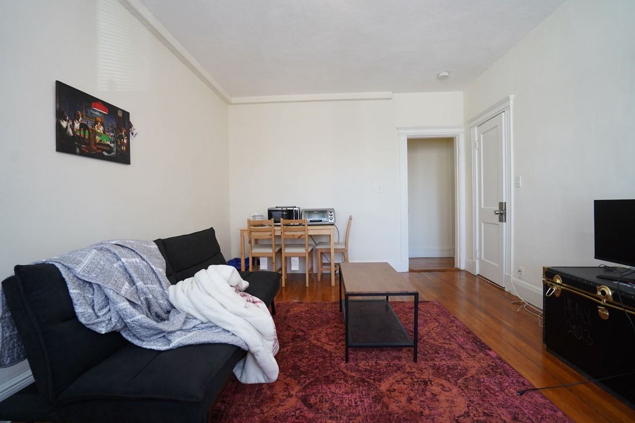 82 Brainerd Rd Apt B - Photo 5 of 8