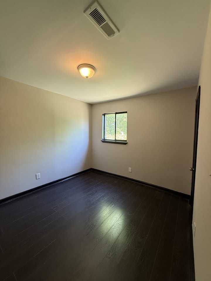 3376 34th St N #1 - Photo 6 of 7