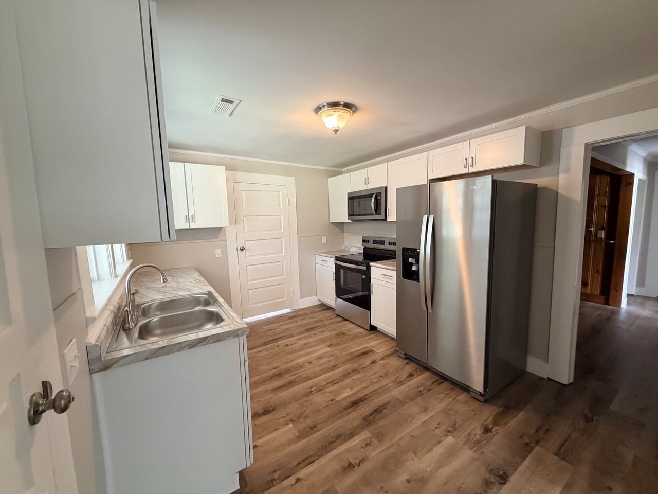 416 W Washington St #1 - Photo 4 of 15