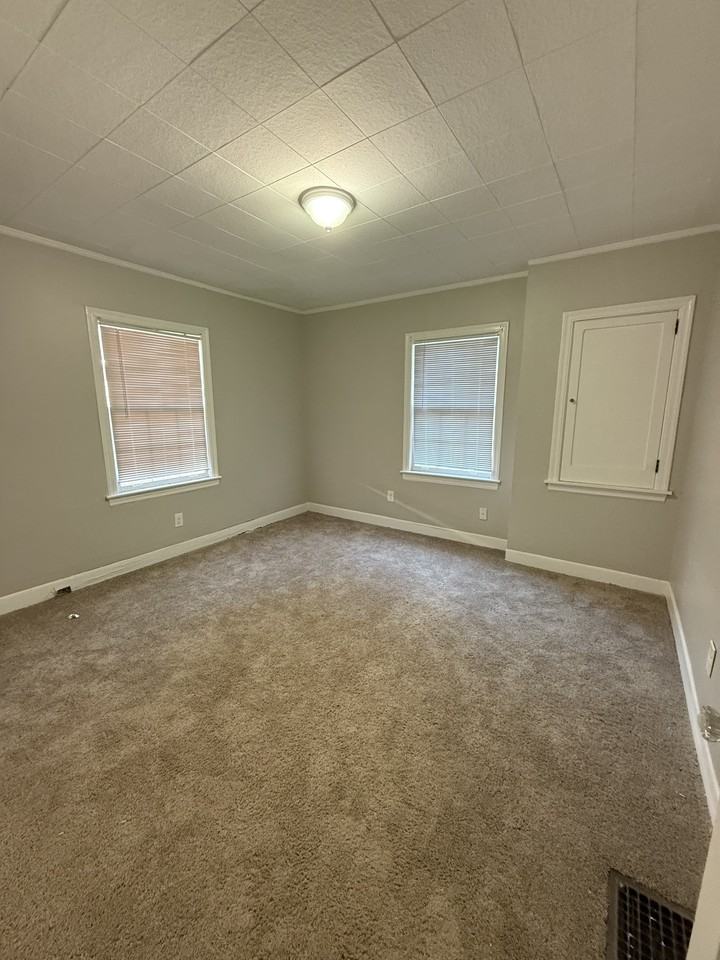1604 44th Street Ensley #1 - Photo 3 of 6