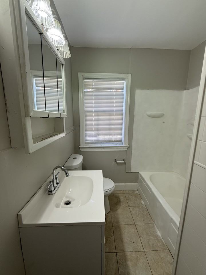 1604 44th Street Ensley #1 - Photo 4 of 6