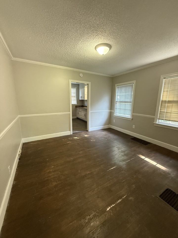 1604 44th Street Ensley #1 - Photo 5 of 6