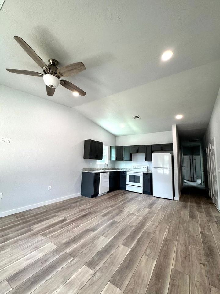 6308 N Boulder Ave - Photo 5 of 7