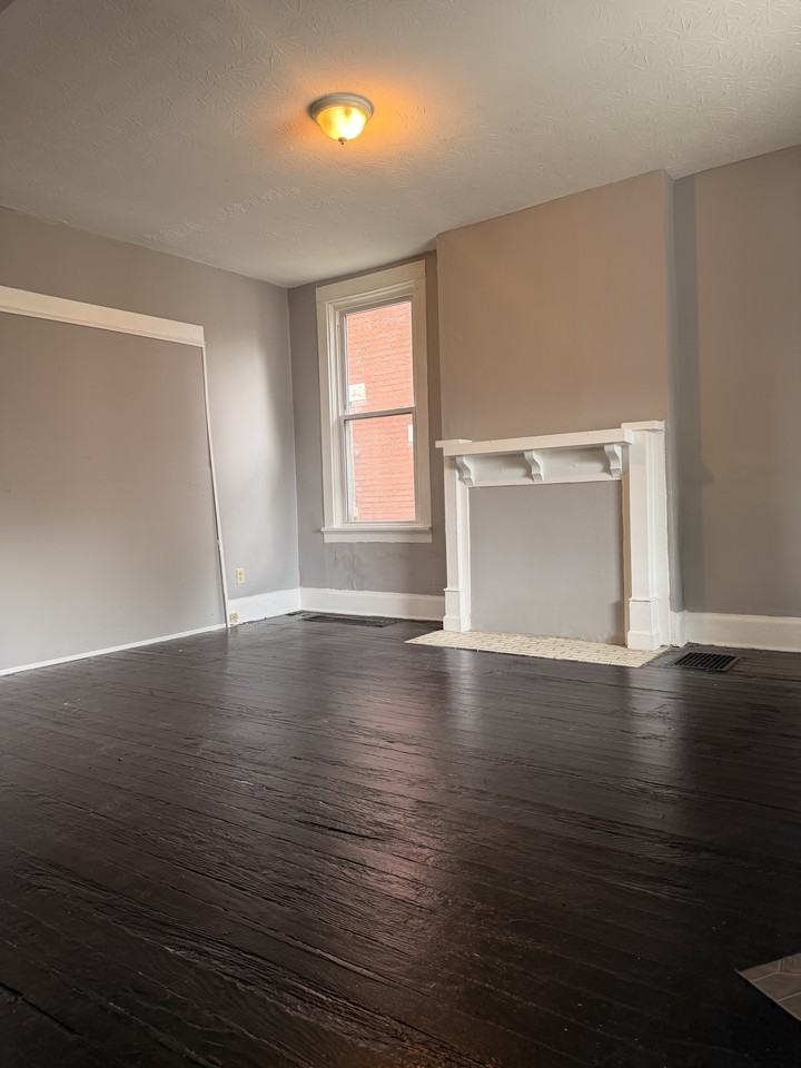 928 Enright Ave #1 - Photo 7 of 10