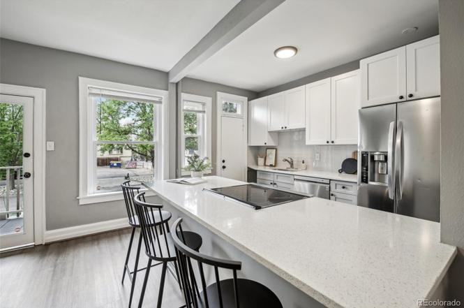 1376 N Pearl St #1 - Photo 6 of 21