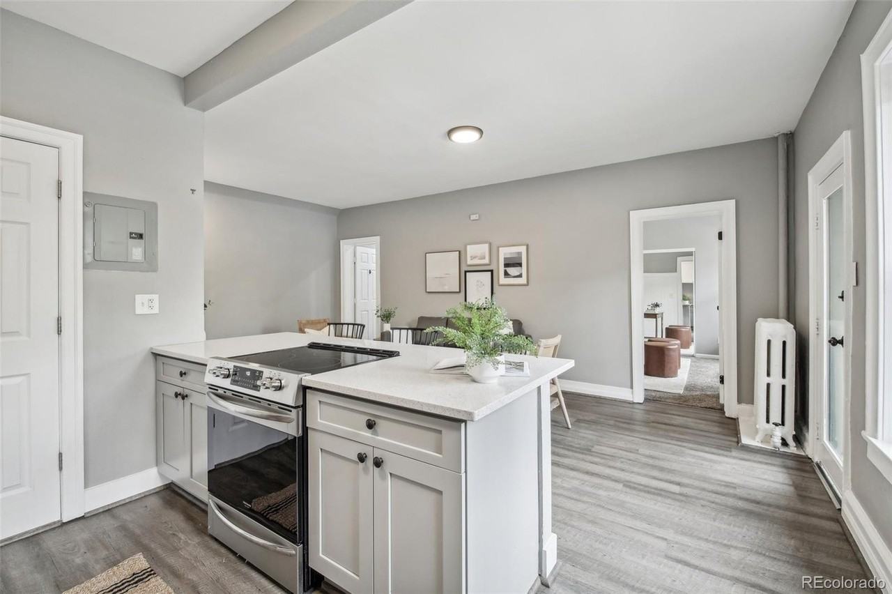 1376 N Pearl St #1 - Photo 7 of 21