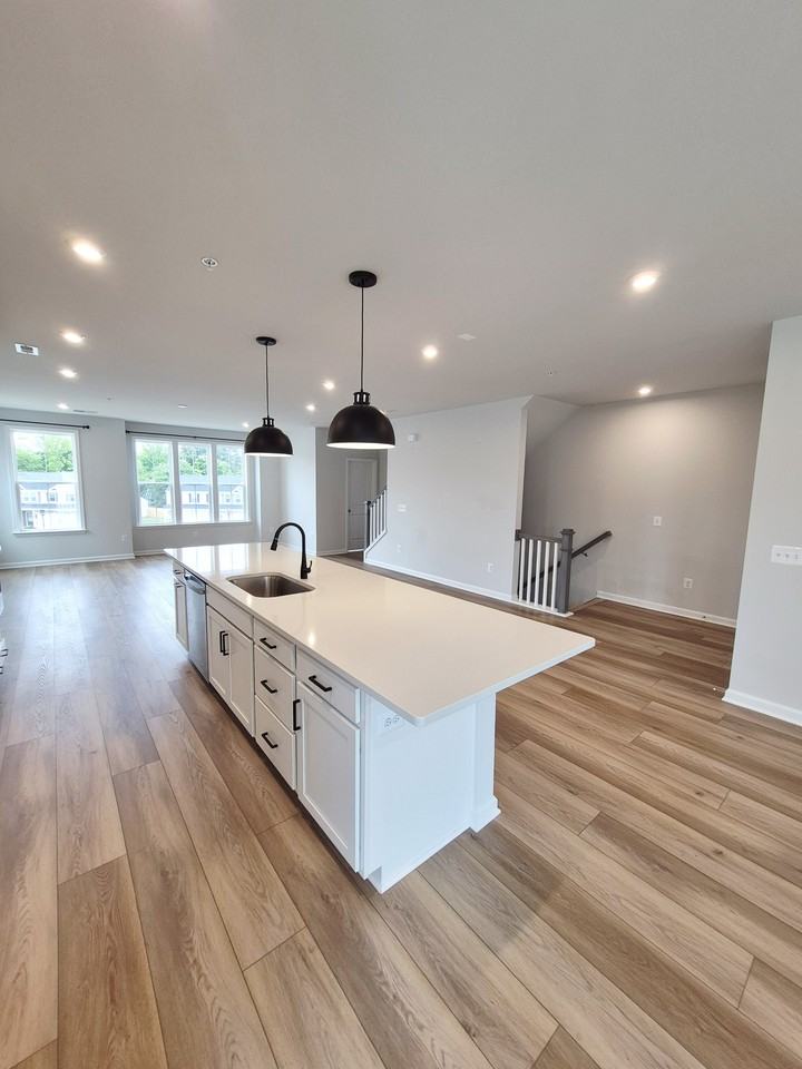 648 Brookwood Glen TerraceUnit B #1 - Photo 6 of 50