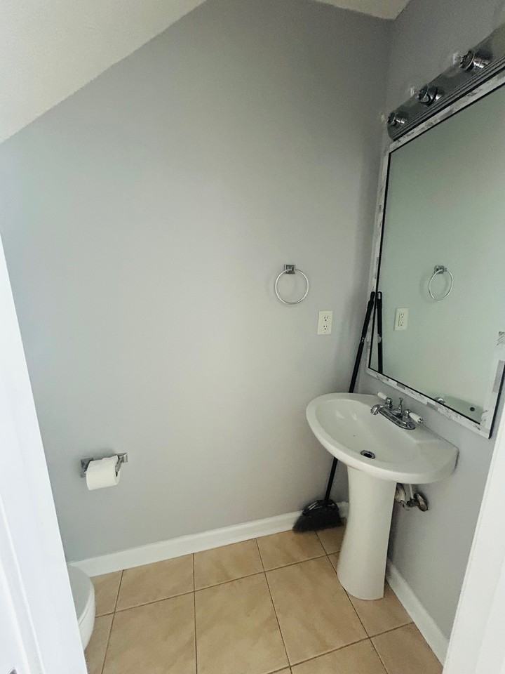 602 Beach Walk Pl #1 - Photo 4 of 11