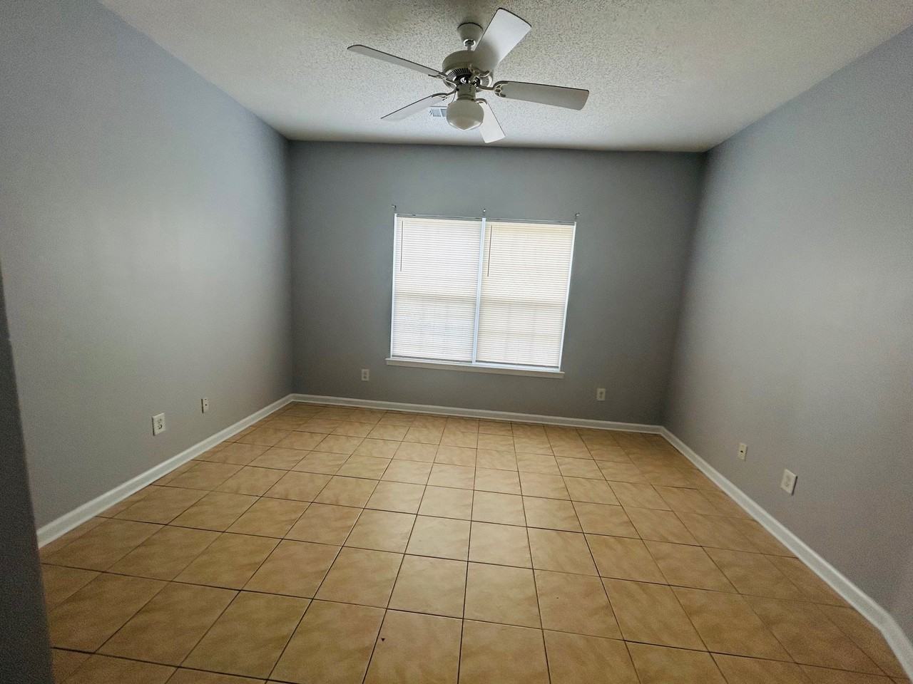 602 Beach Walk Pl #1 - Photo 5 of 11