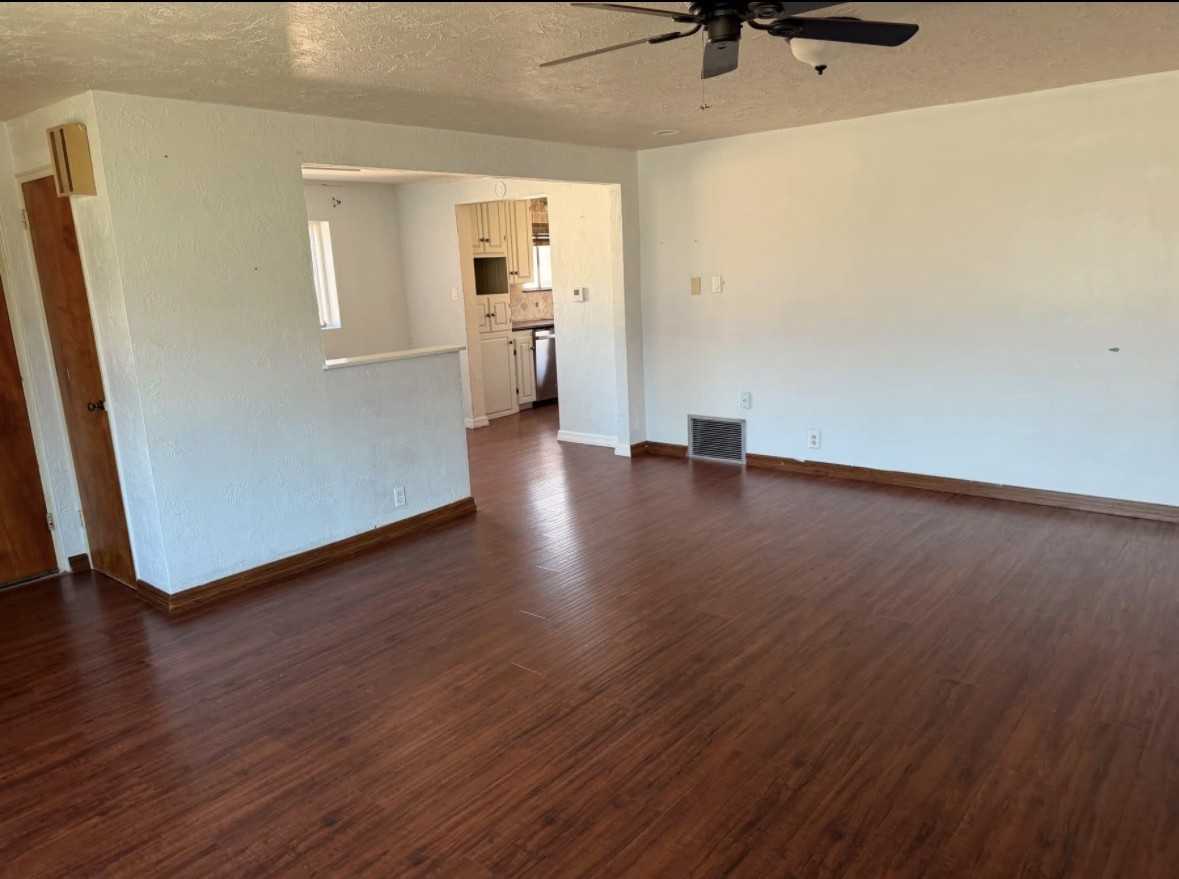 113 Stull Ct #1 - Photo 4 of 12