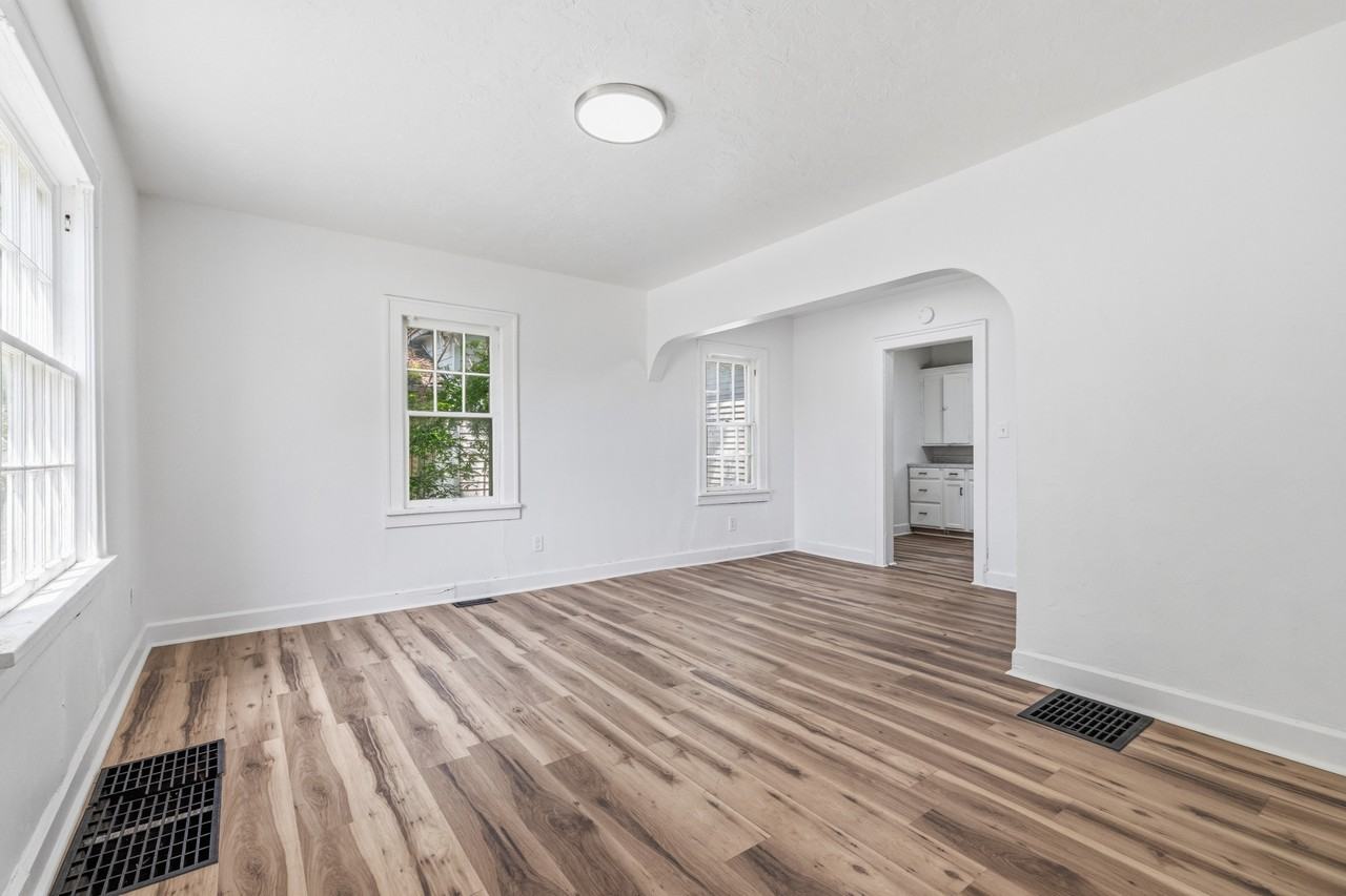 2442 Morton St #1 - Photo 3 of 22