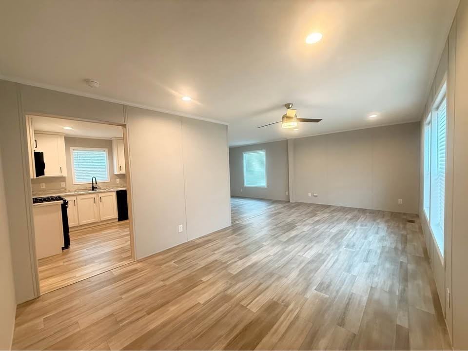 29805 Jamestown Dr #435 - Photo 2 of 16