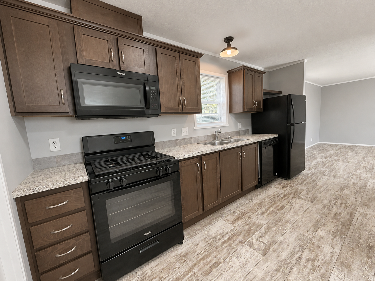 11827 Cascade Cir #4 - Photo 6 of 25