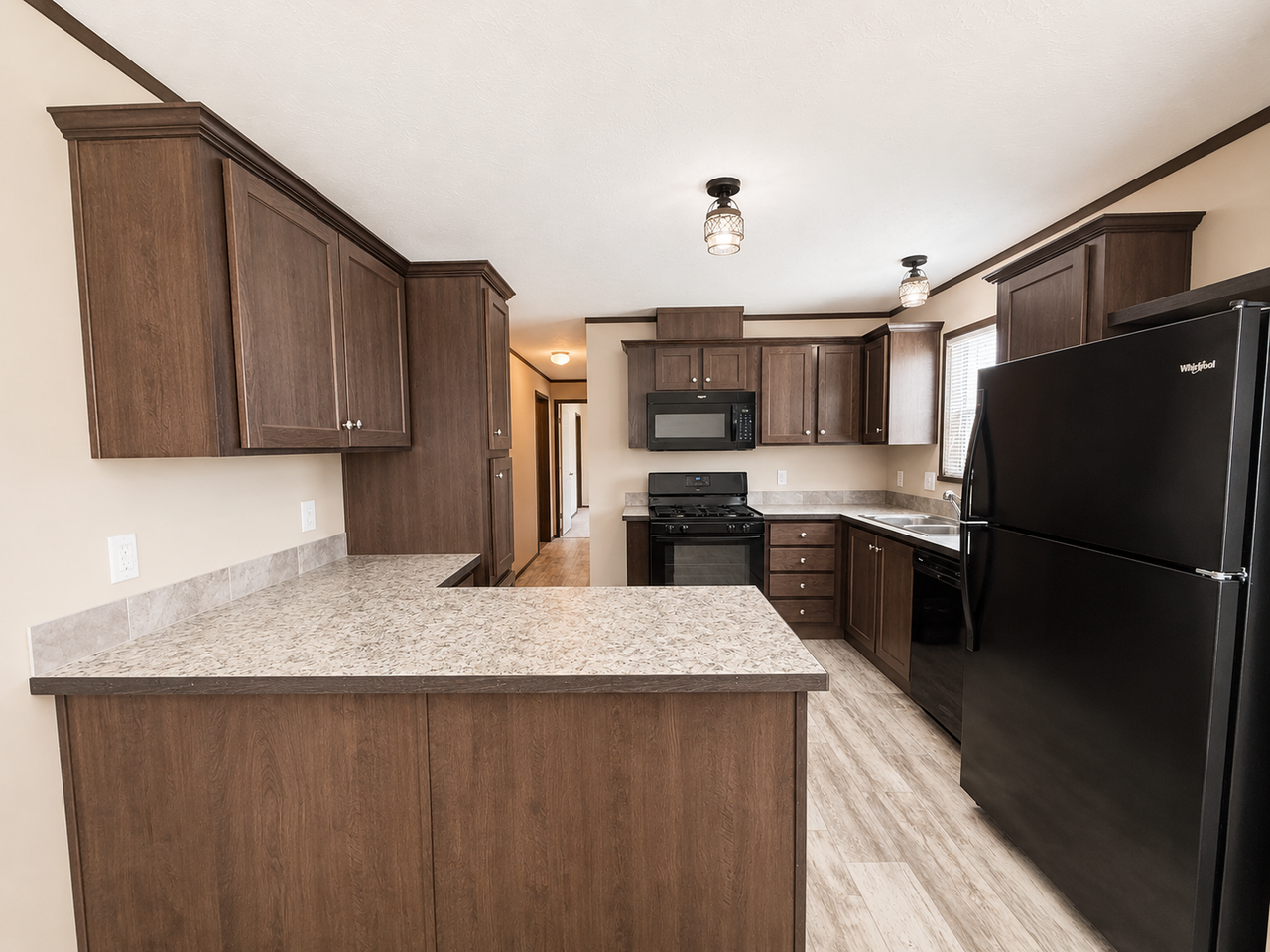 11747 Cascade Cir #92 - Photo 5 of 28
