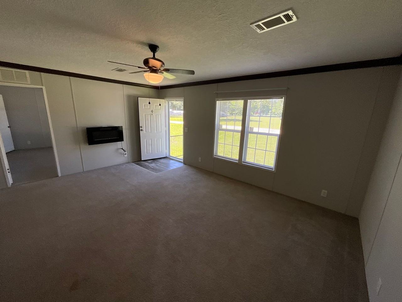4814 Dean Rd - Photo 2 of 12