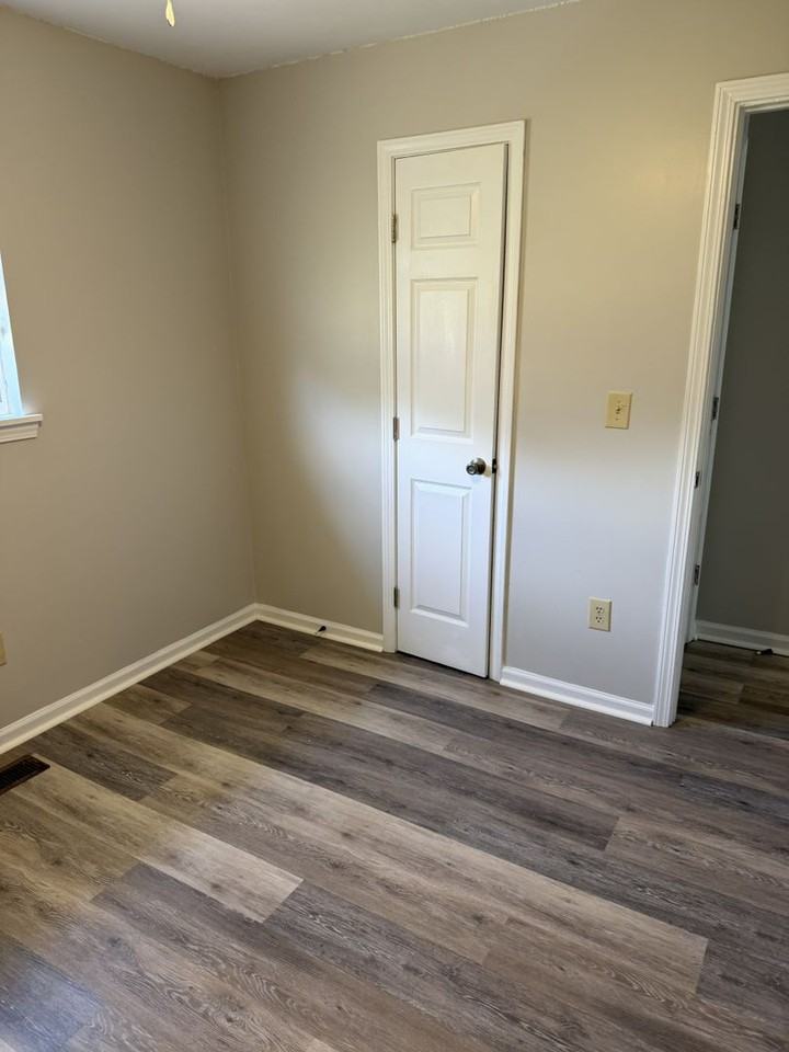 230 S Craige St - Photo 6 of 20