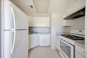featured image of 41995 Cambridge Ave