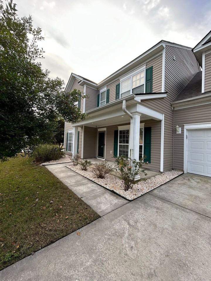 101 Blue Beech Ct - Photo 4 of 40