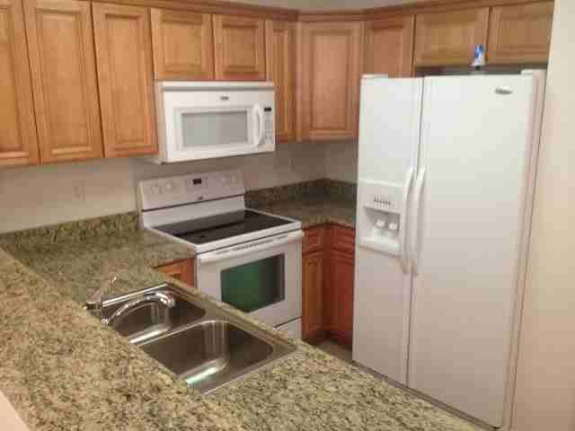518 Nw 39th Rd #603 - Photo 3 of 19
