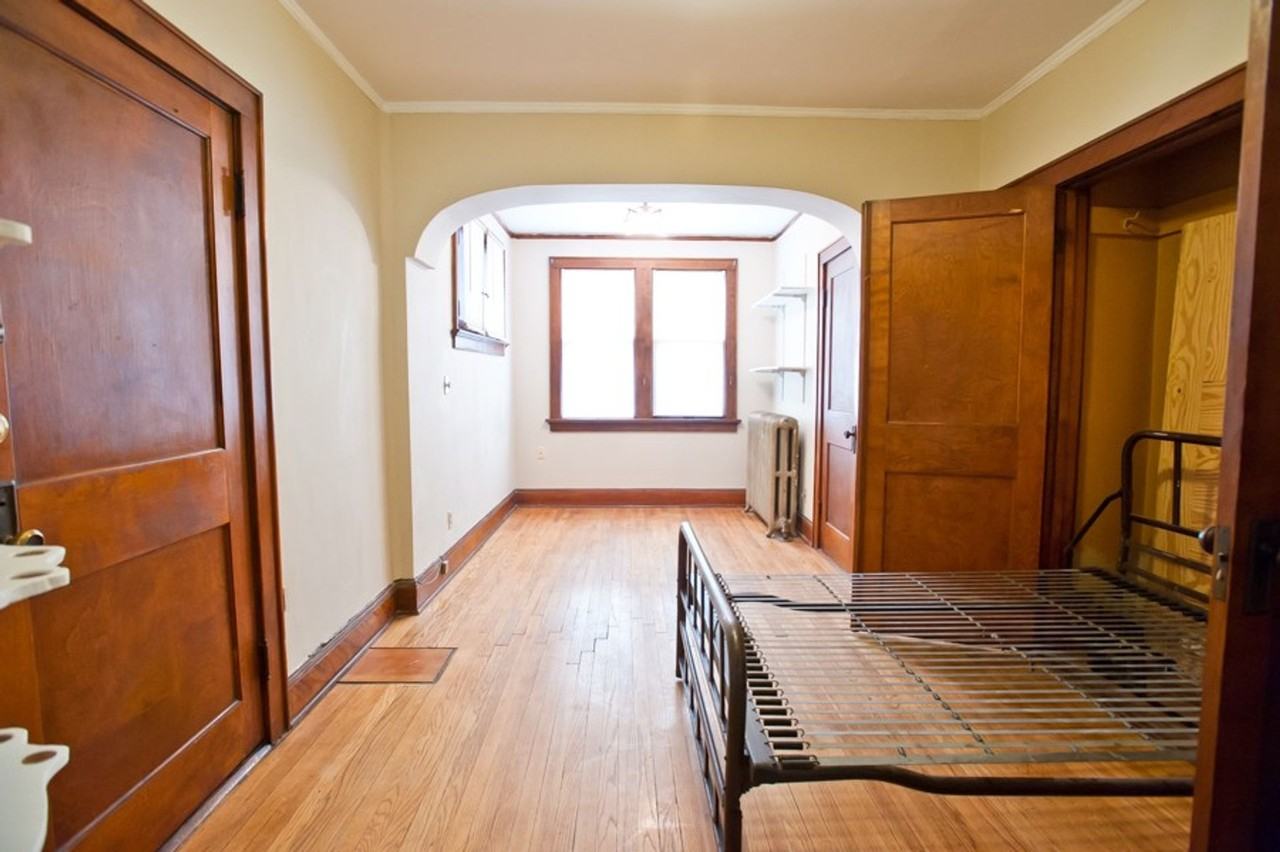 2429 N Murray Ave - Photo 3 of 8
