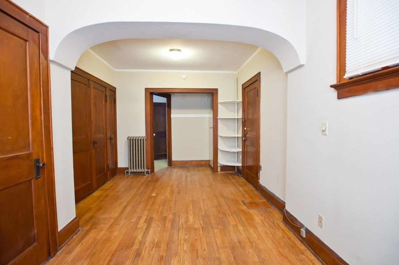 2429 N Murray Ave - Photo 4 of 8