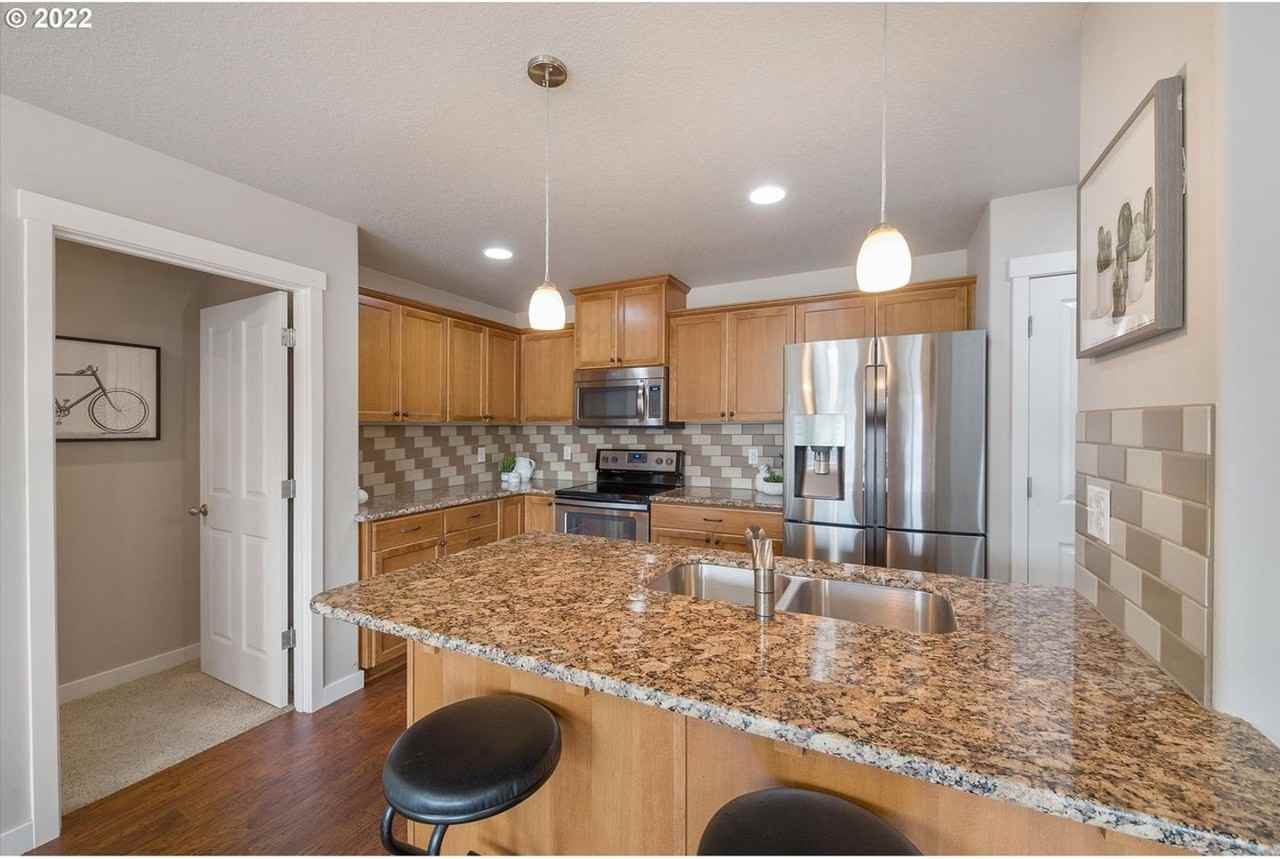 7432 Ne 62nd St - Photo 7 of 24
