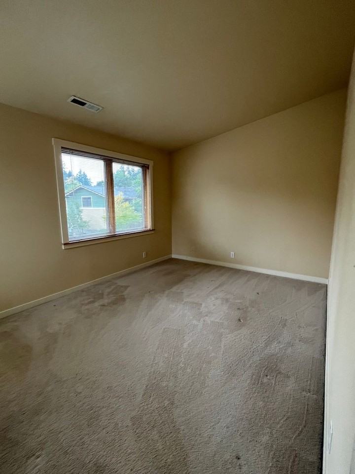 1445 Perdue Loop - Photo 4 of 27